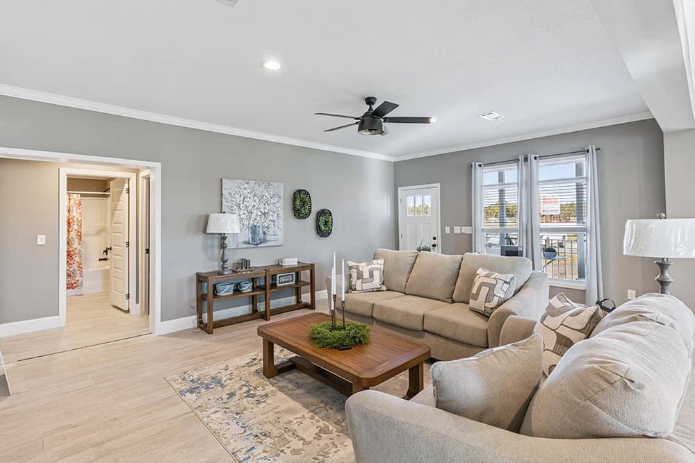 Cobblestone interior home features