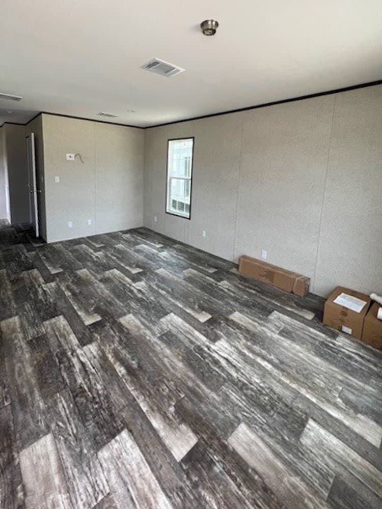 Thrifty interior home features