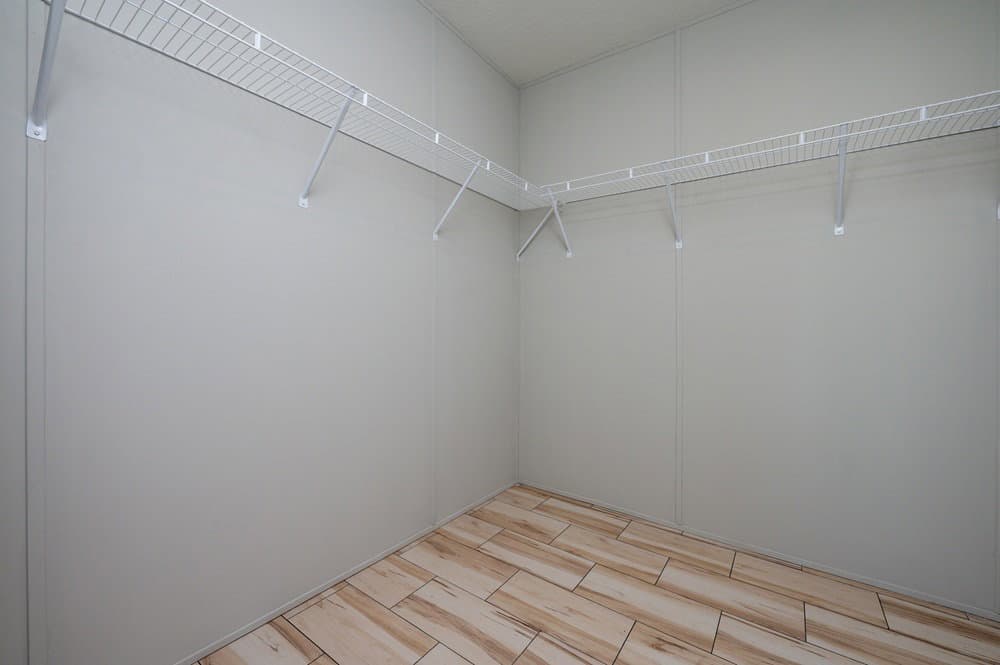 Tater tot interior home features