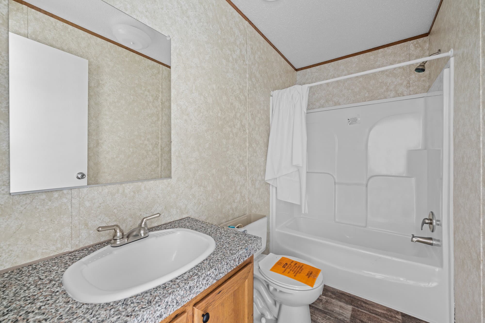 Dart bathroom home features
