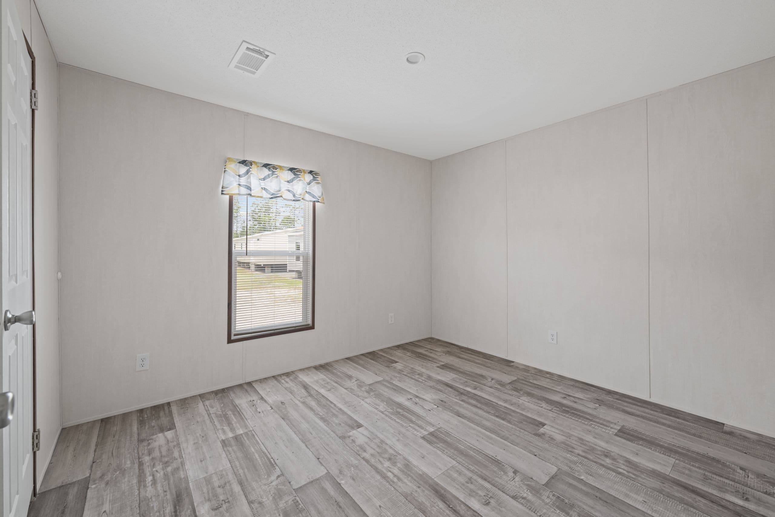 Troy bedroom home features