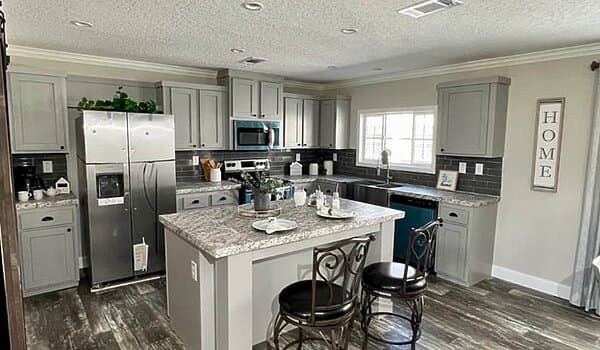 Waycross express 2856492 kitchen home features