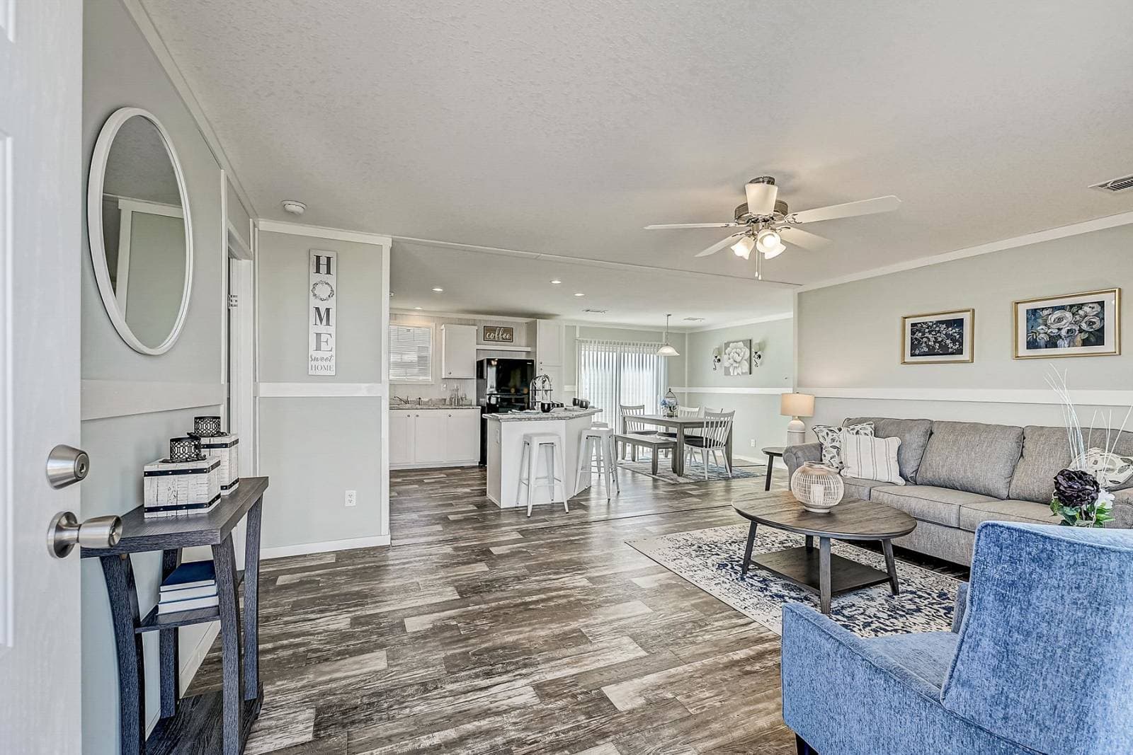 Grand slam 2848302 interior home features