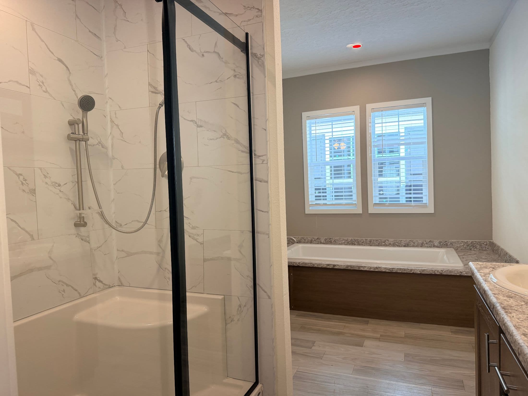 The smokey garnet  home features