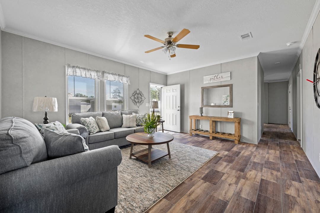 Keaton w/activity room interior home features