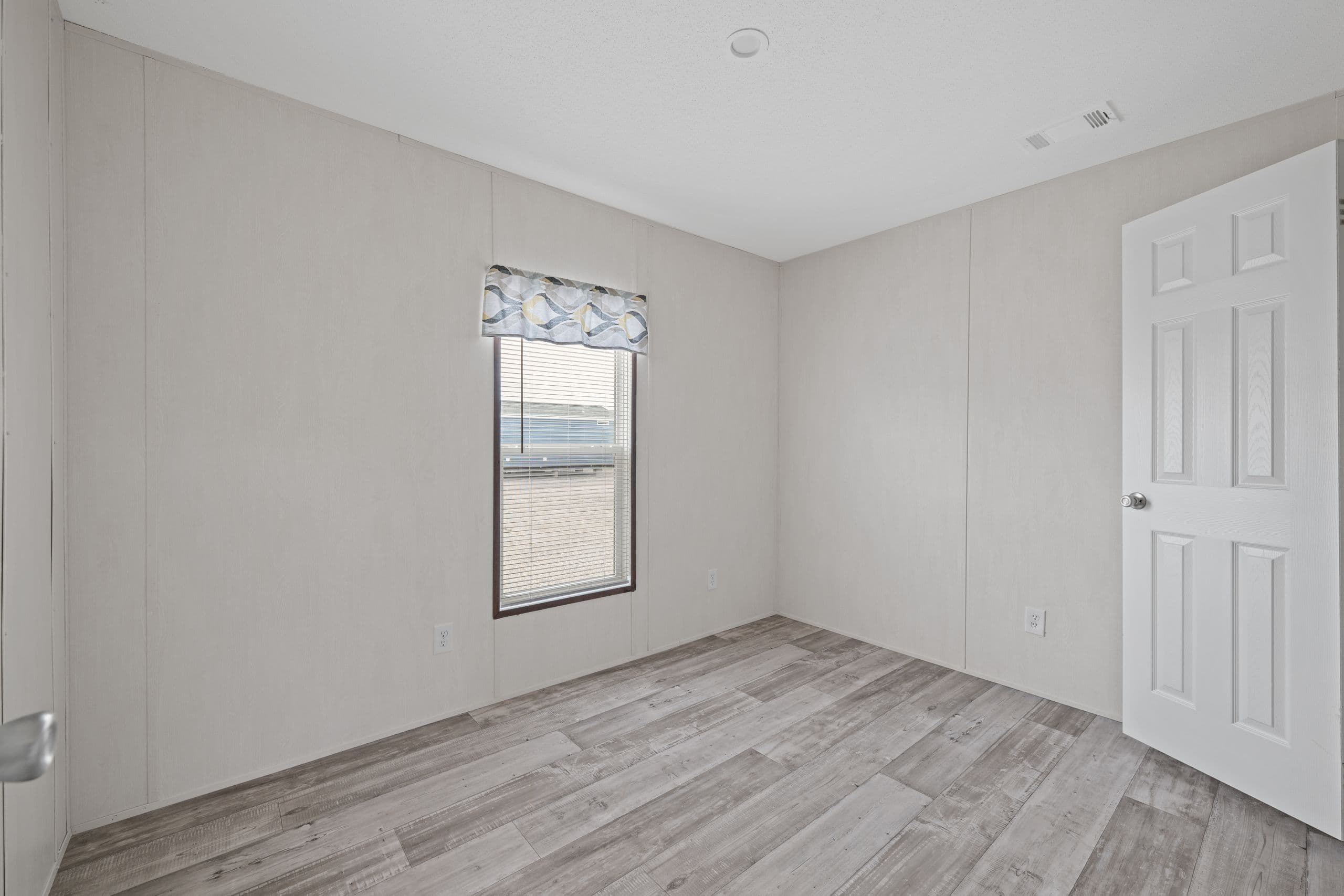 Troy bedroom home features