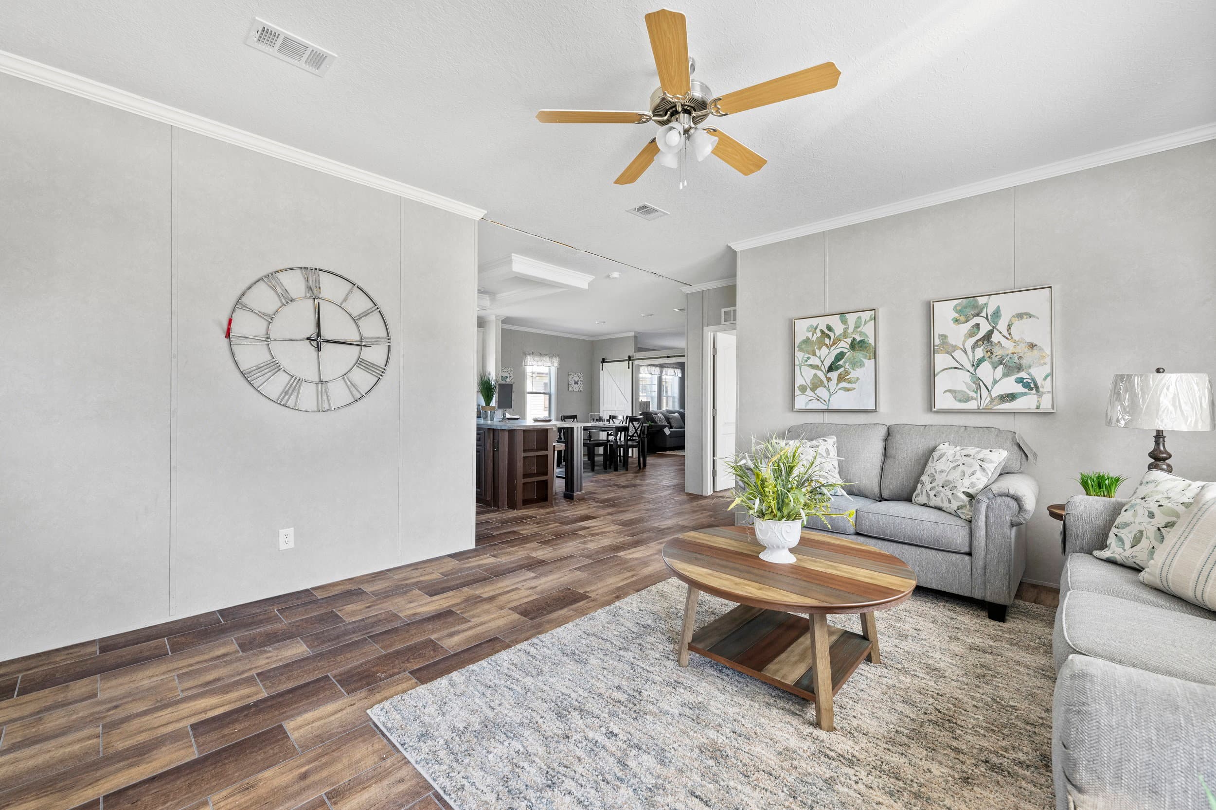 Keaton w/activity room interior home features