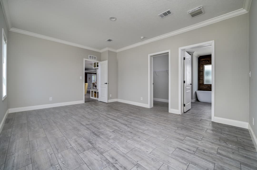 Annabelle bedroom home features