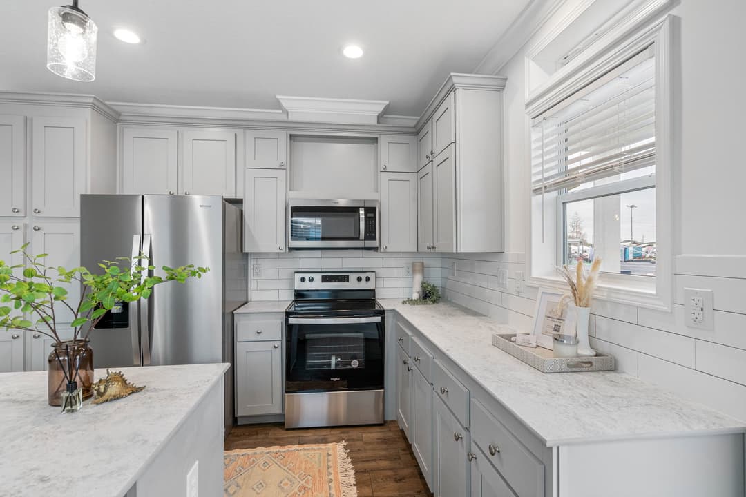 Daisy kitchen home features