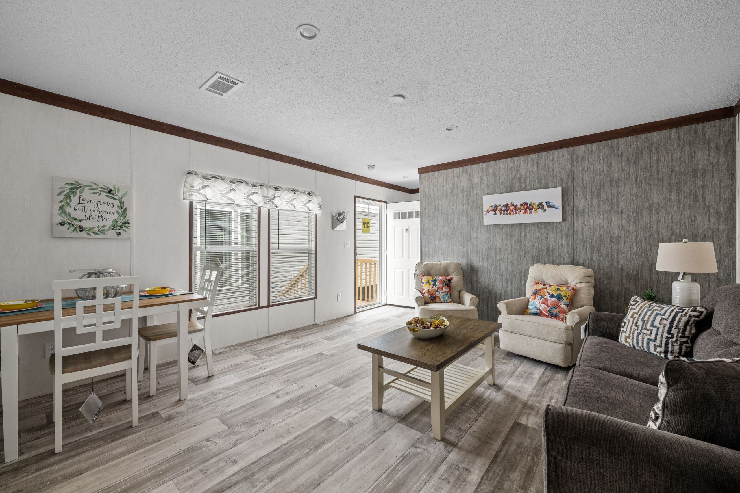 Yellow jacket interior home features