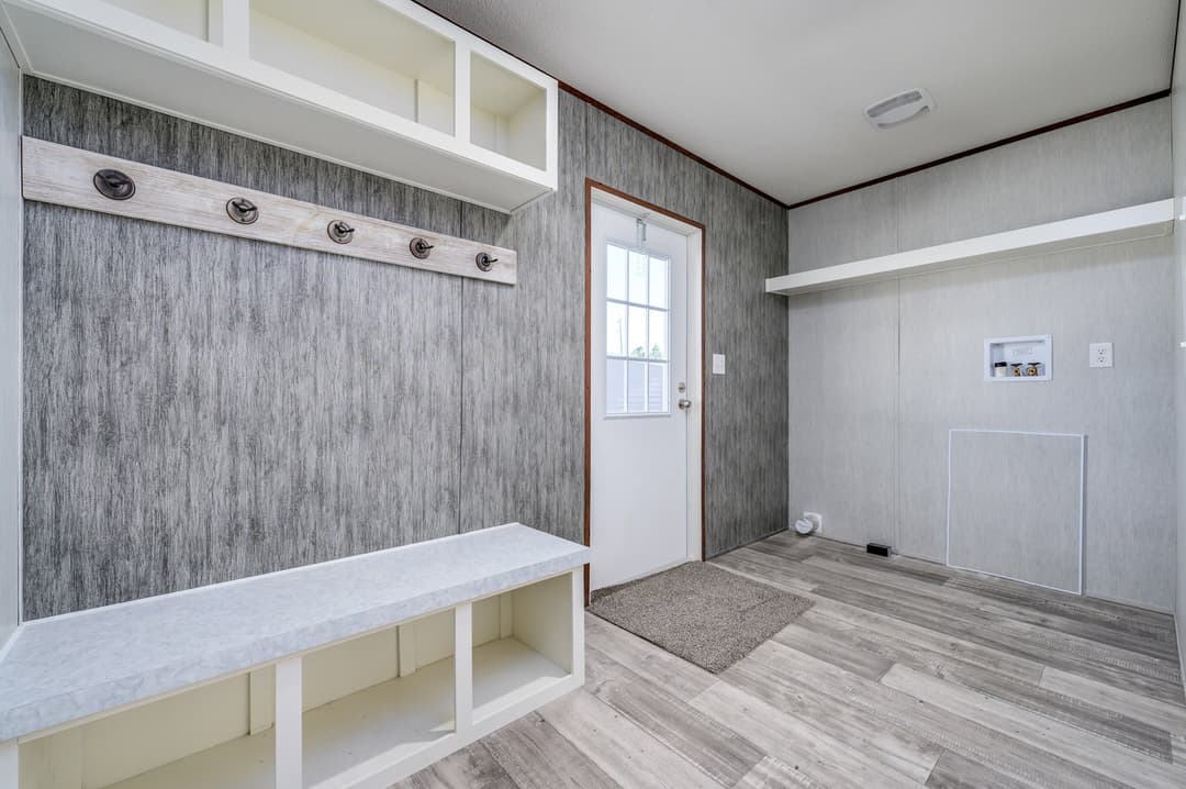 Spring ridge interior home features