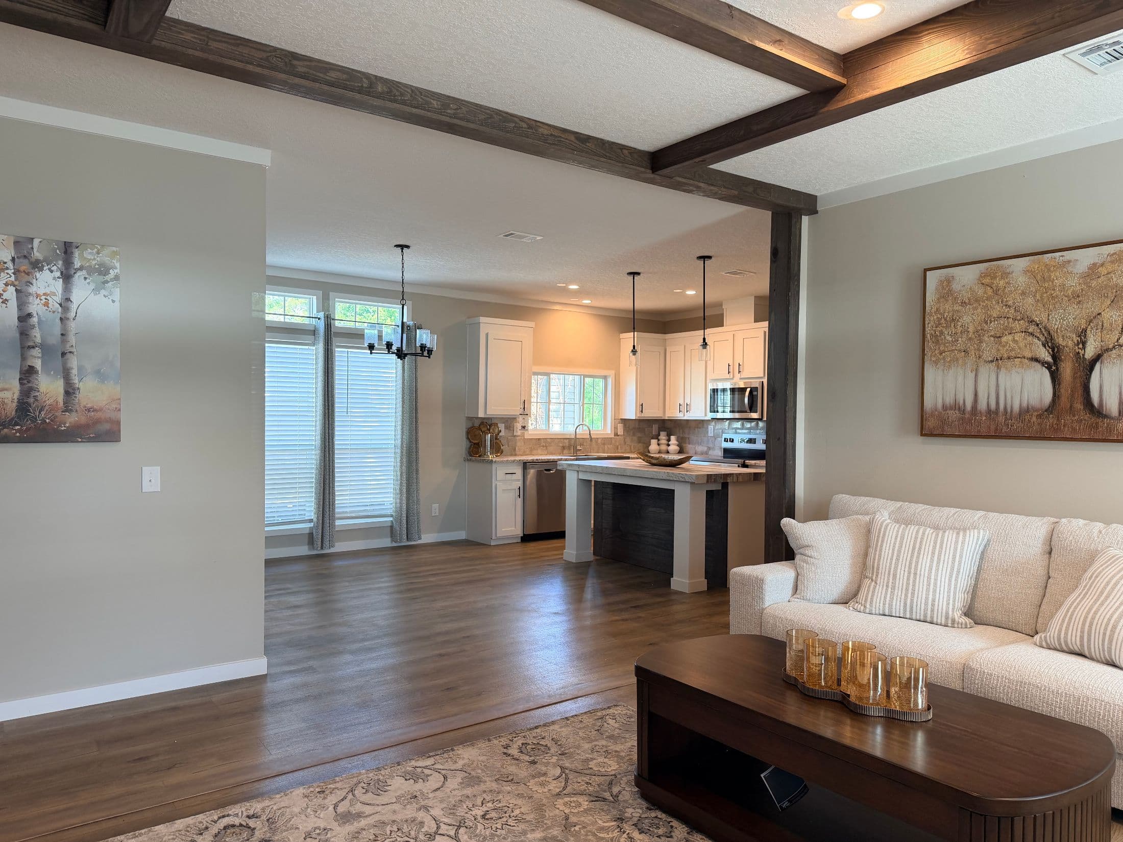 The black pearl  home features