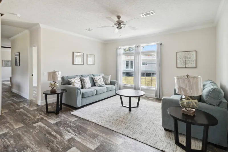 Freedom 3276517 interior home features