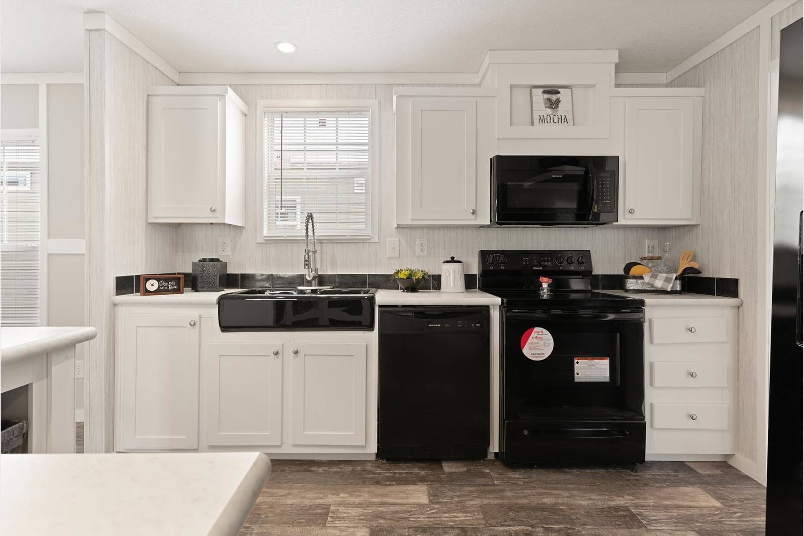 Grand slam 2856256 kitchen home features