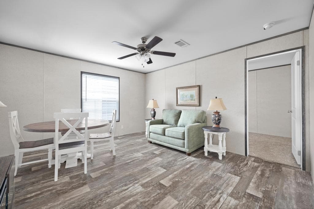The blue diamond  home features
