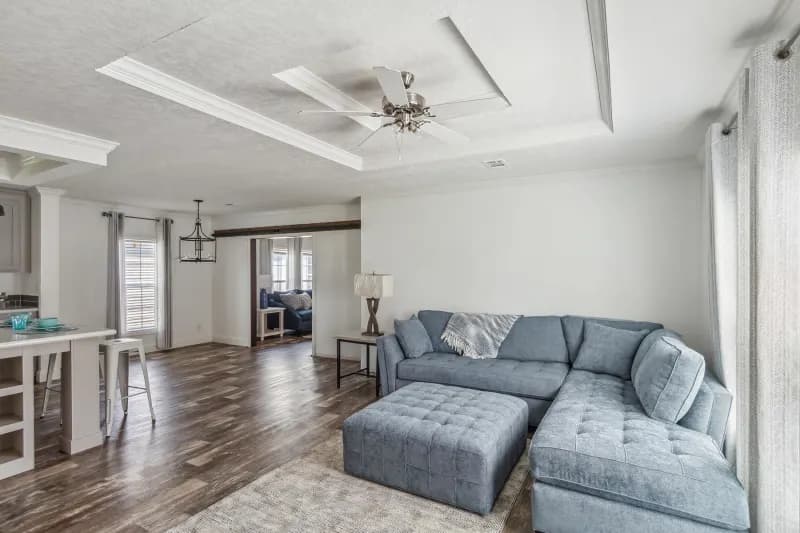 Freedom 2860520 interior home features