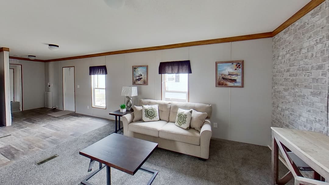 Dash 3 interior home features