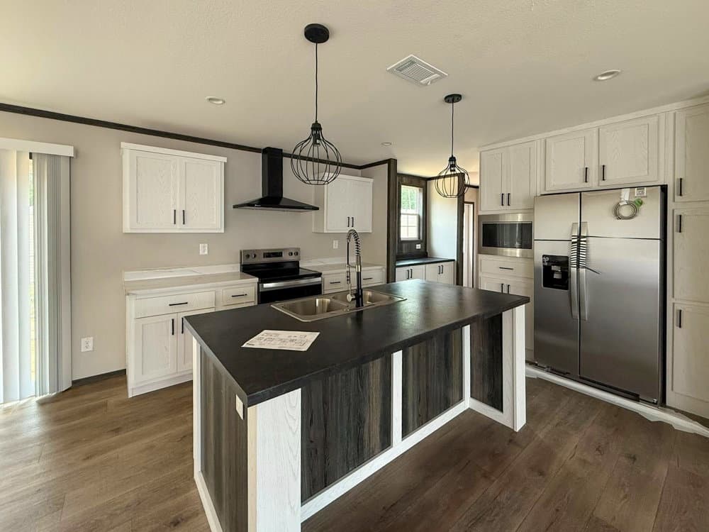 Dalby kitchen and hero home features