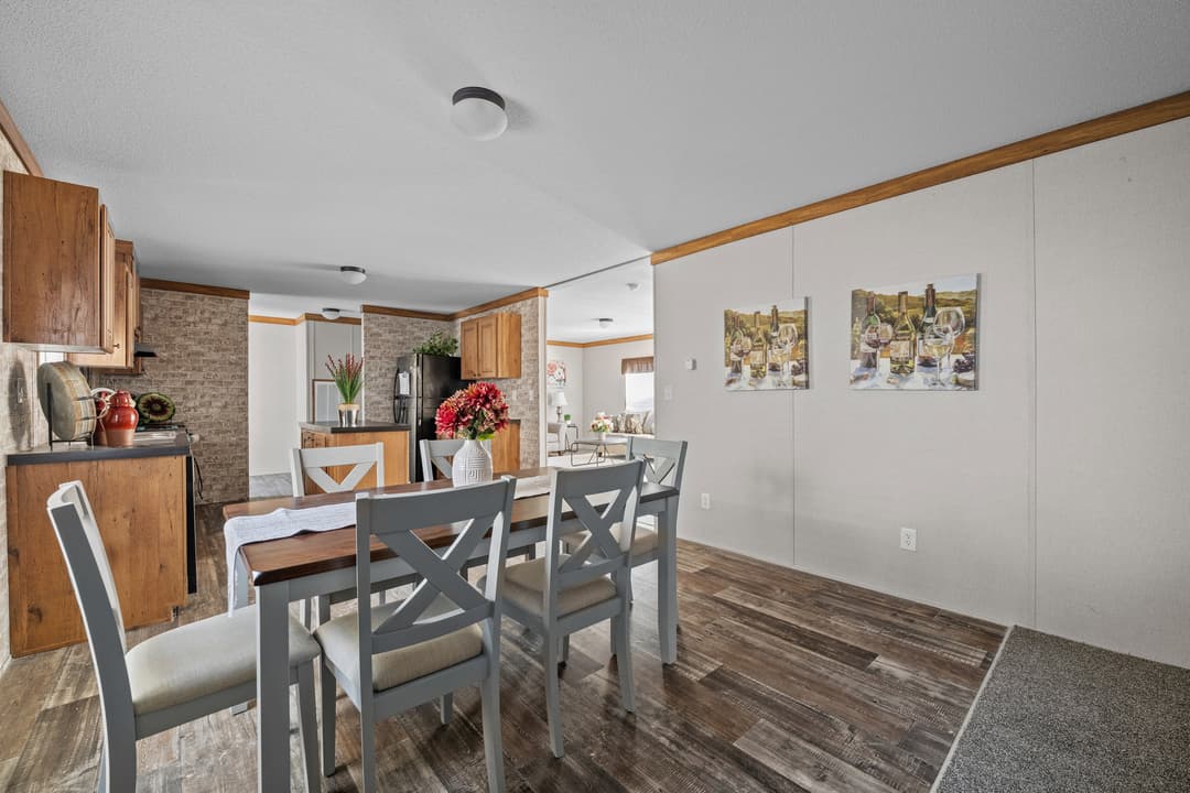 Gunner interior home features