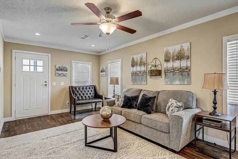 Champion community 2444437 interior home features