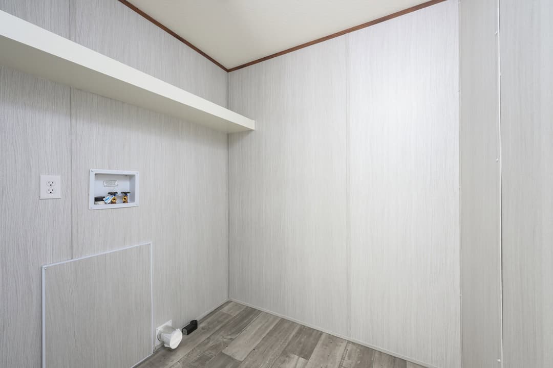 Blitz interior home features