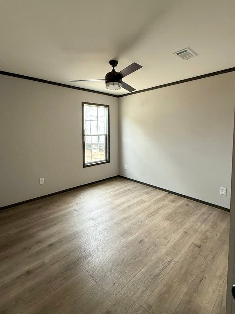 Dalby bedroom home features