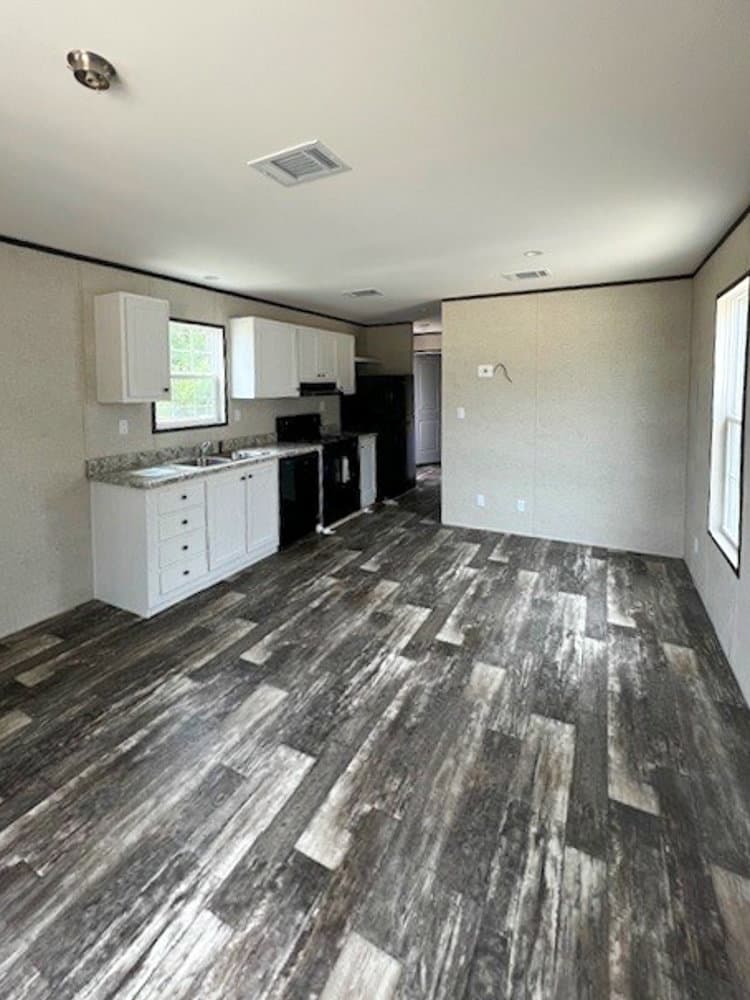 Thrifty interior home features