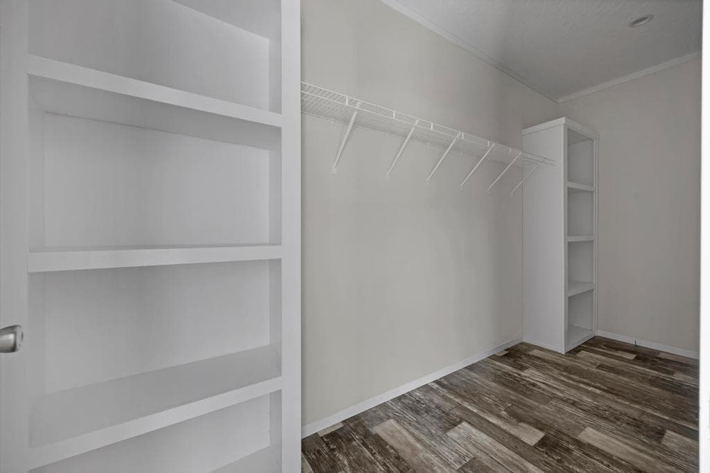 The pearl  home features
