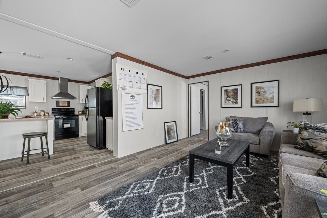 Nitro interior home features