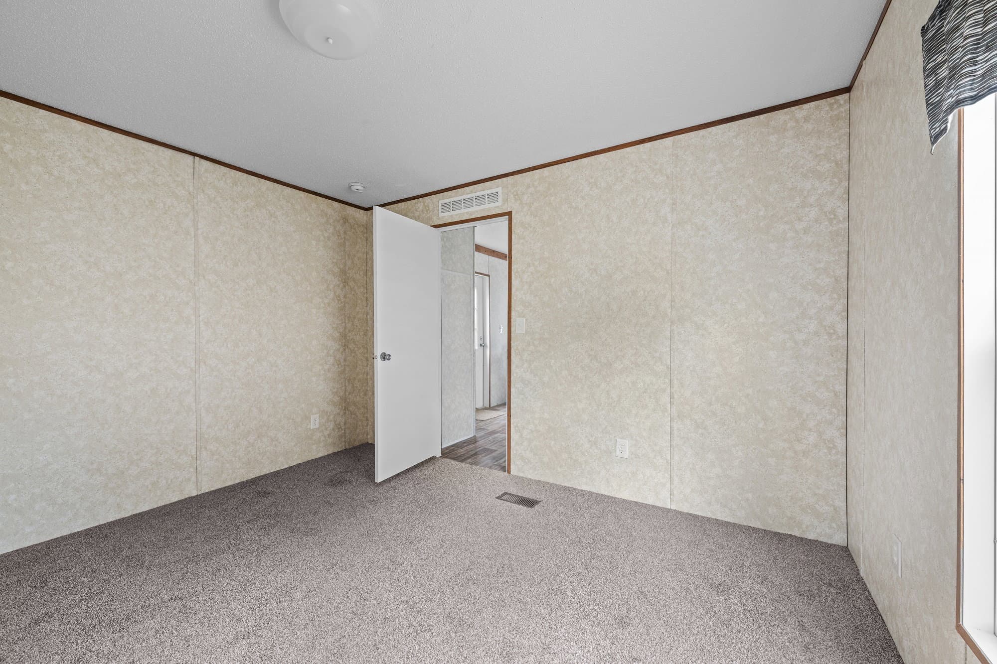 Dart bedroom home features