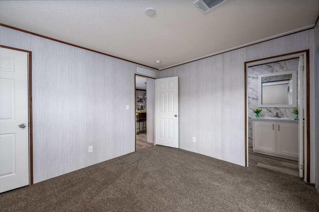 Mill creek 2 bedroom home features