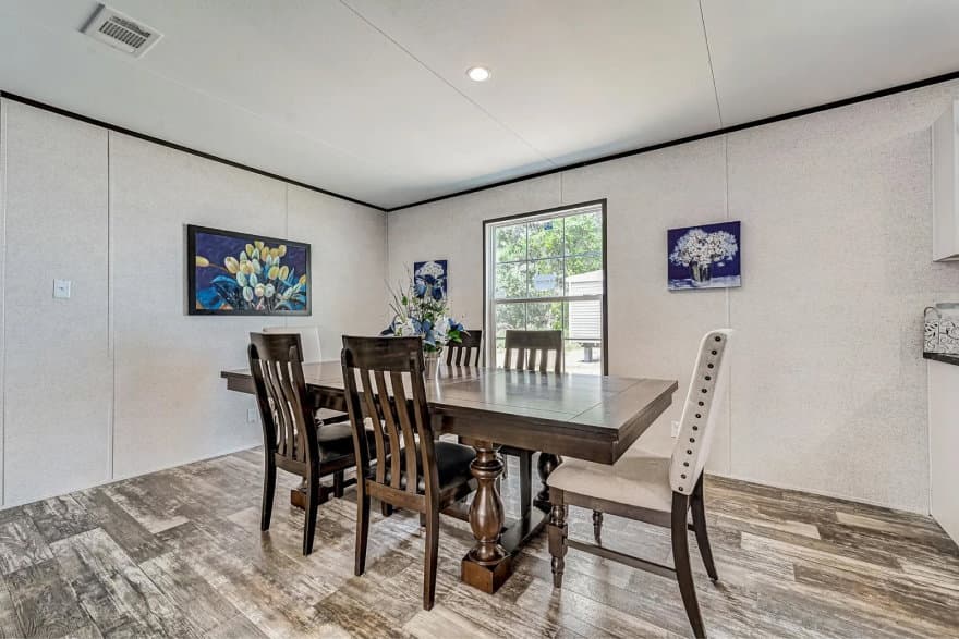 Raiford interior home features