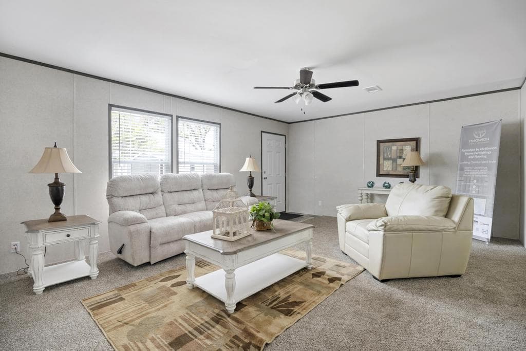 The blue diamond  home features