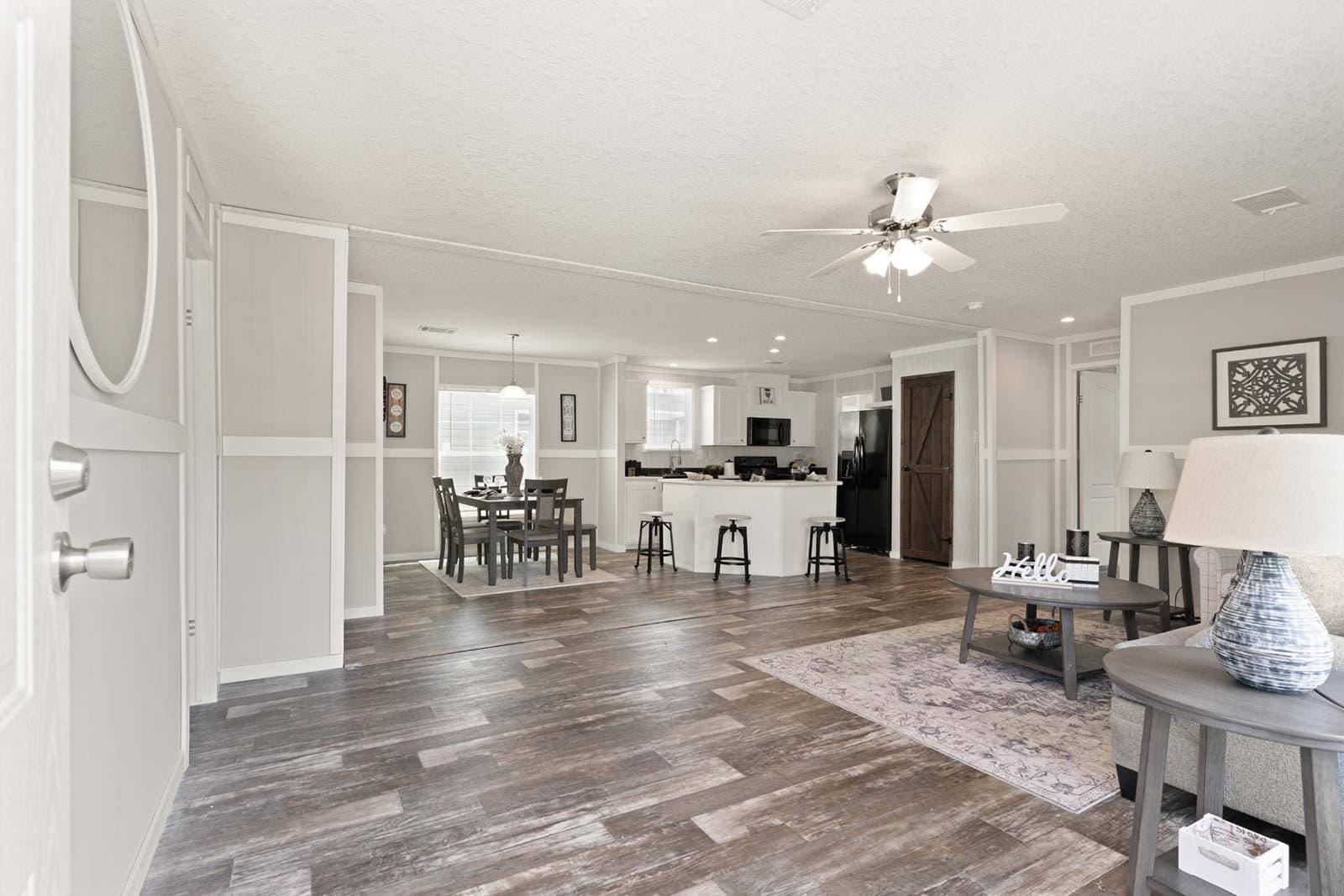 Grand slam 2856256 interior home features