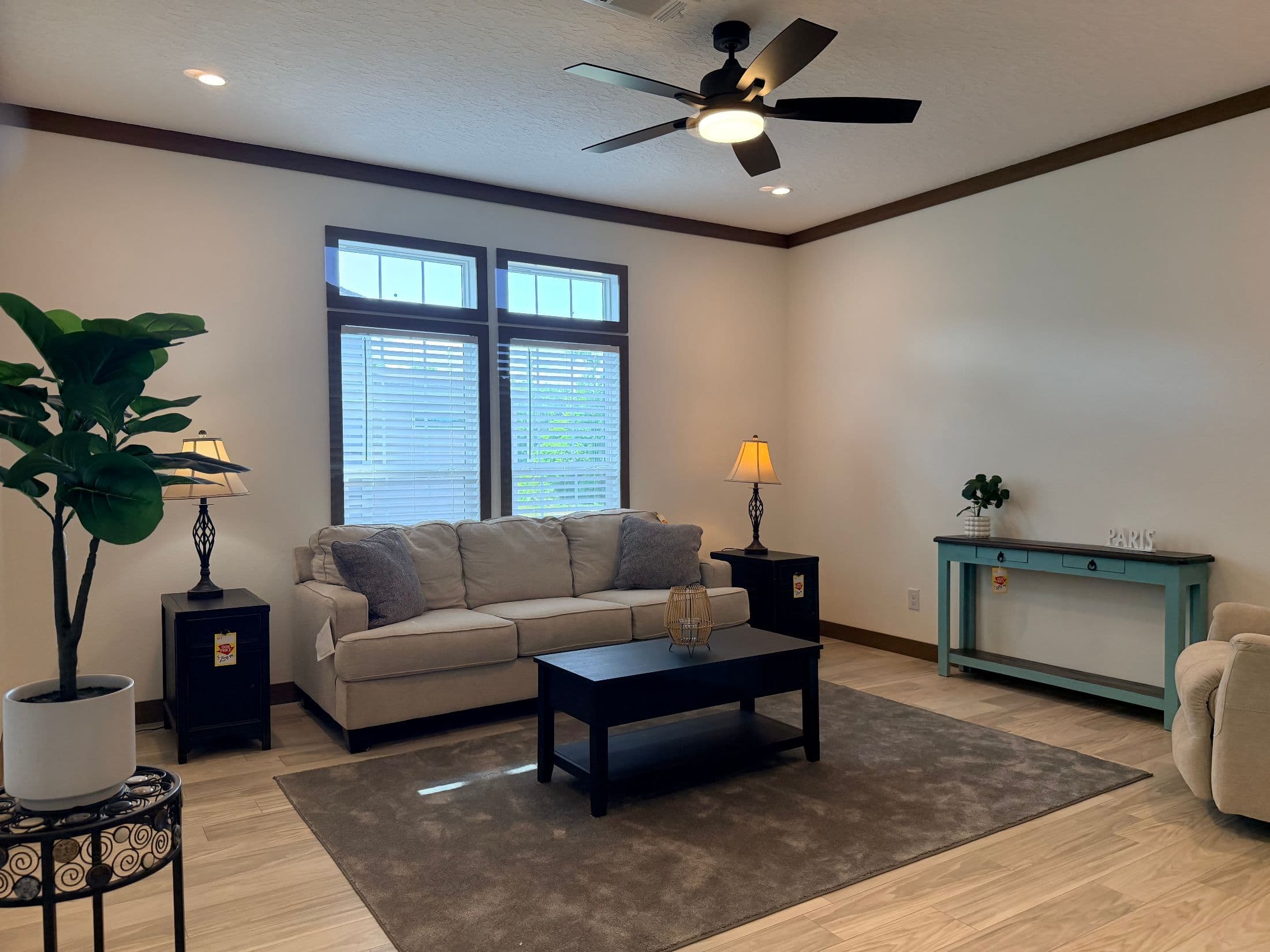 The smokey garnet  home features