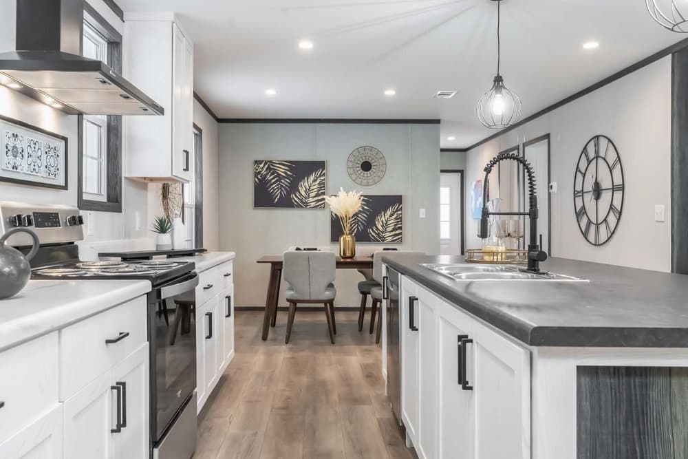 Amory kitchen home features