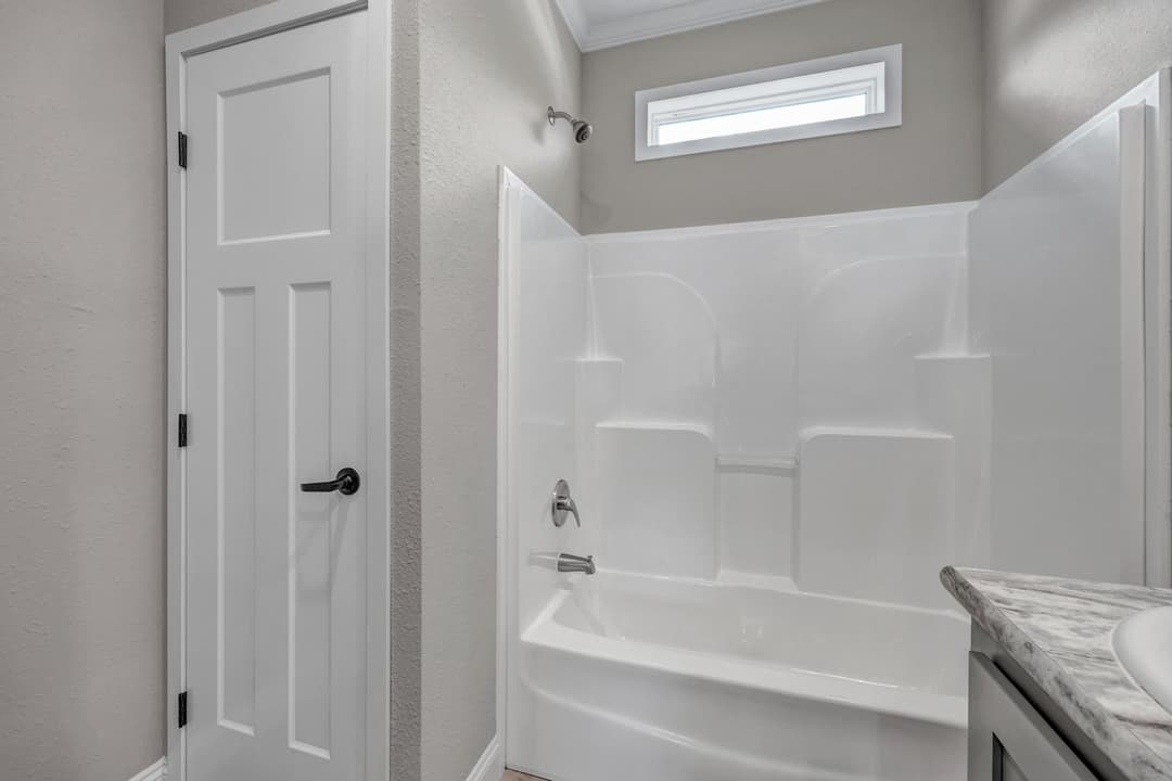 The jade bathroom home features