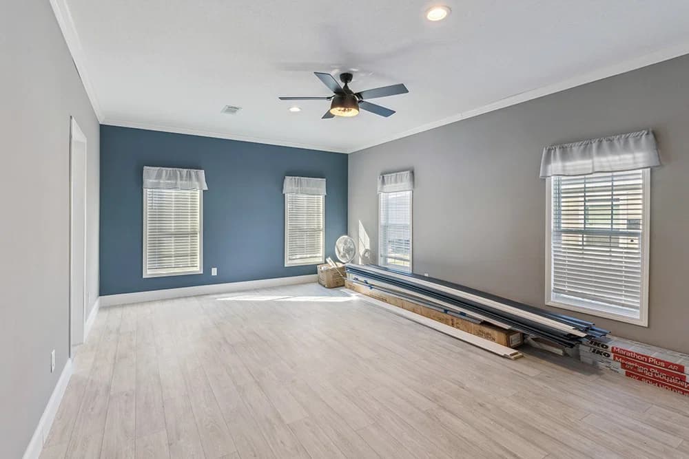 Cobblestone bedroom home features