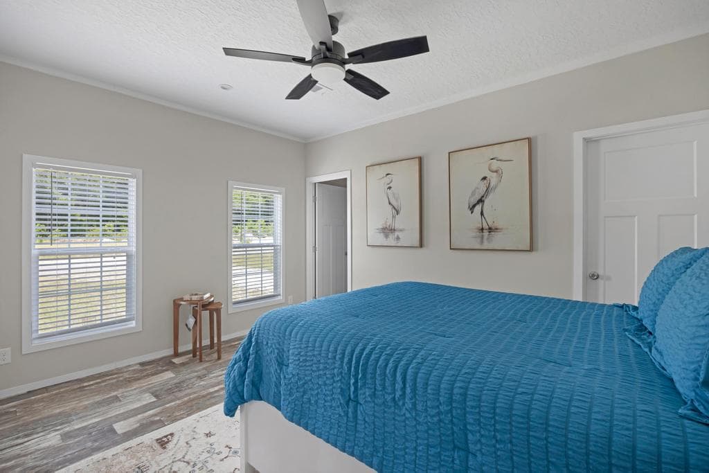 The pearl  home features