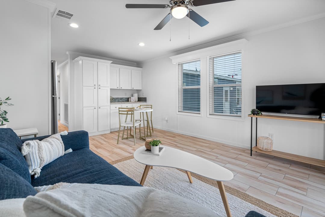 Paradise interior home features