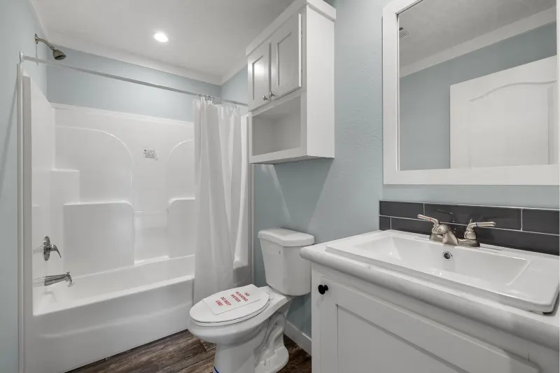 Champion community 2848441 bathroom home features