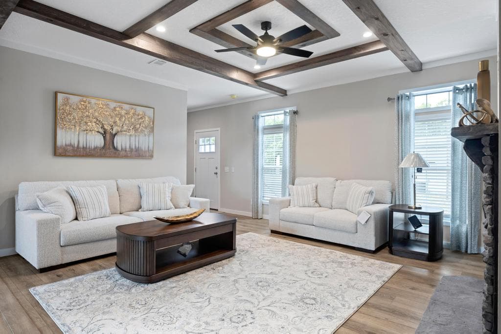 The black pearl  home features