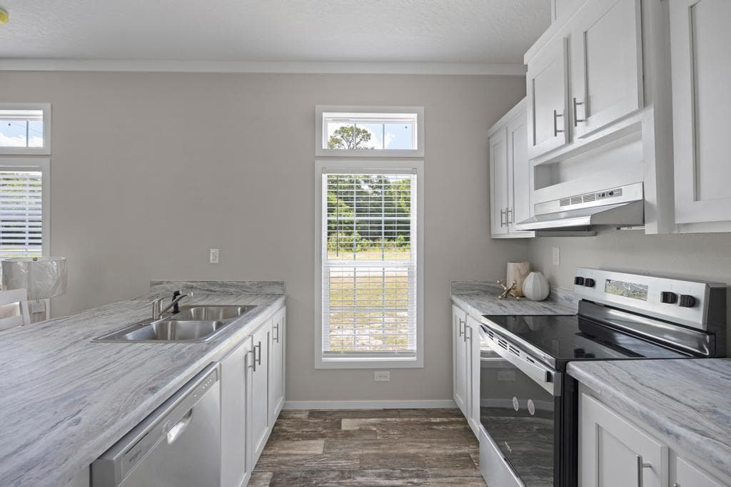 The pearl  home features