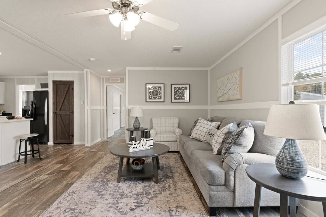 Grand slam 2856256 interior home features