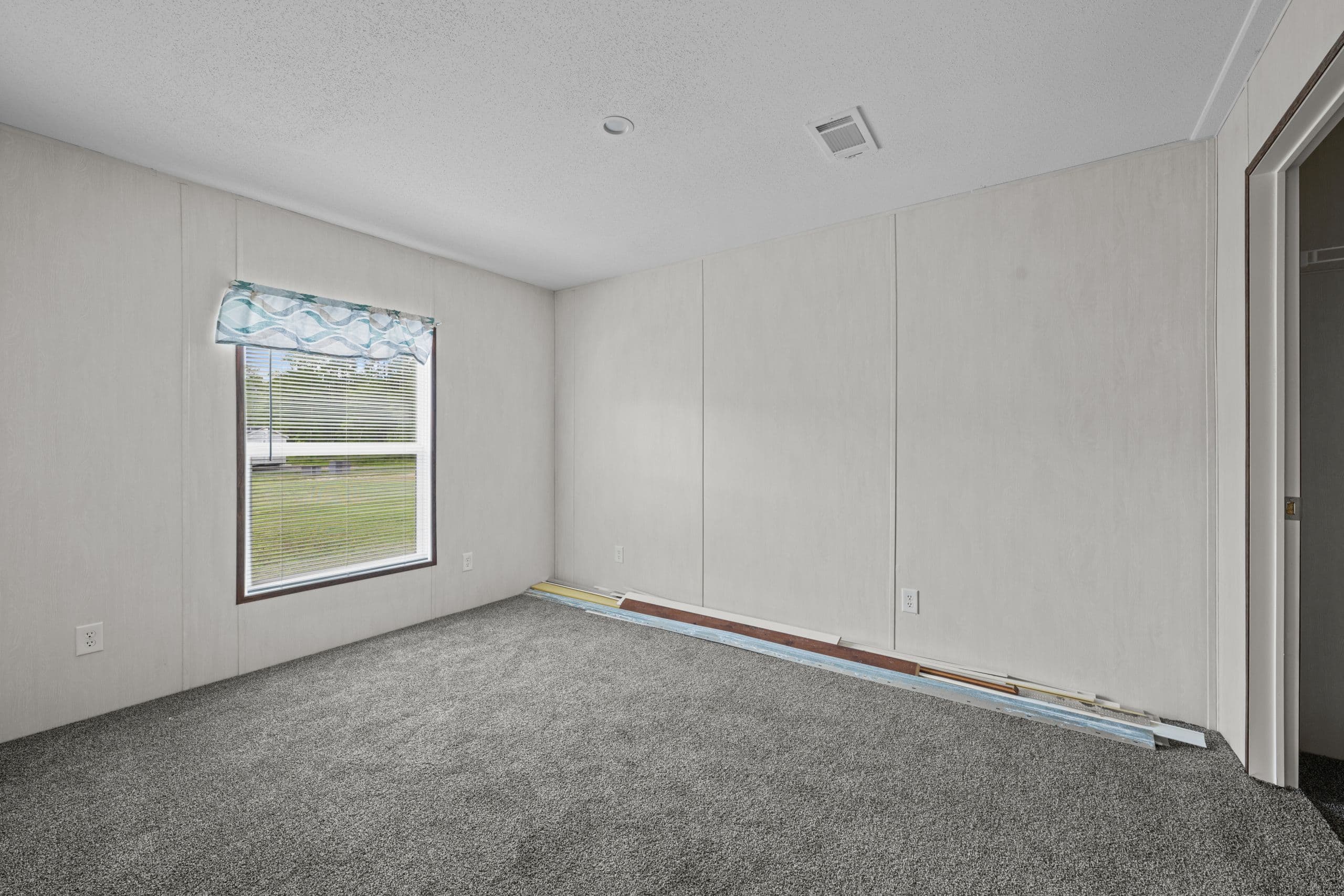 Trenton bedroom home features