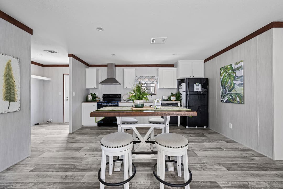 Hamilton kitchen and hero home features