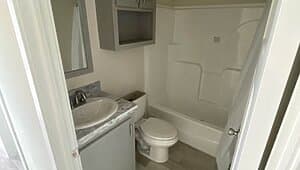 Legend 1672505 bathroom home features