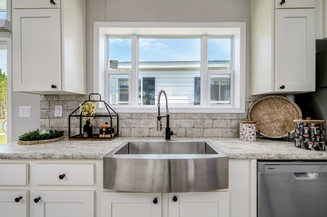 Annabelle kitchen home features