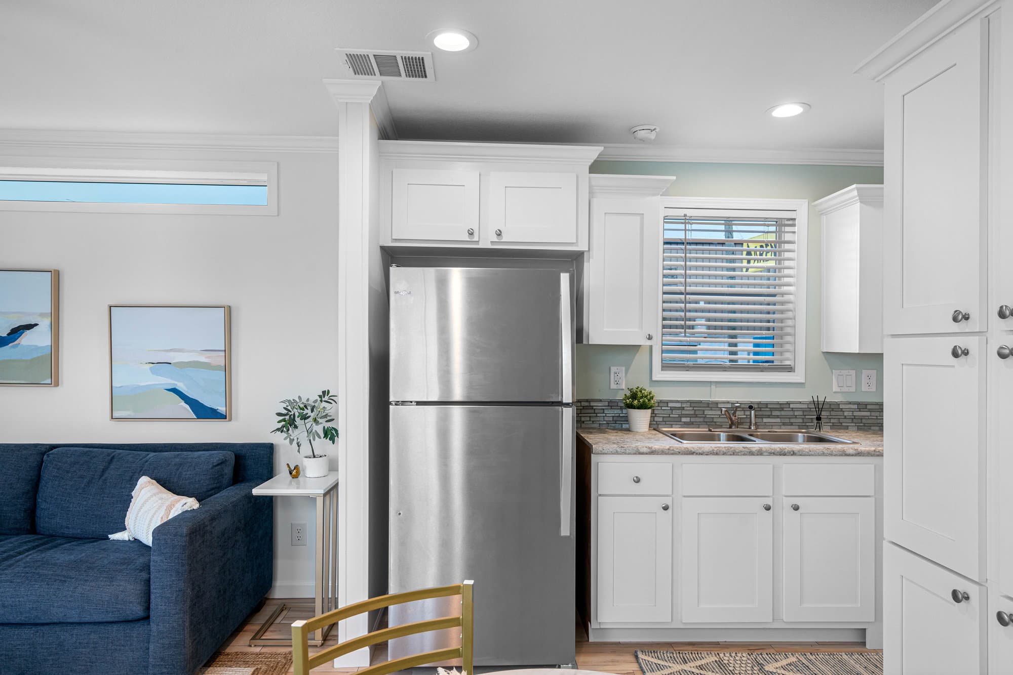 Paradise kitchen home features