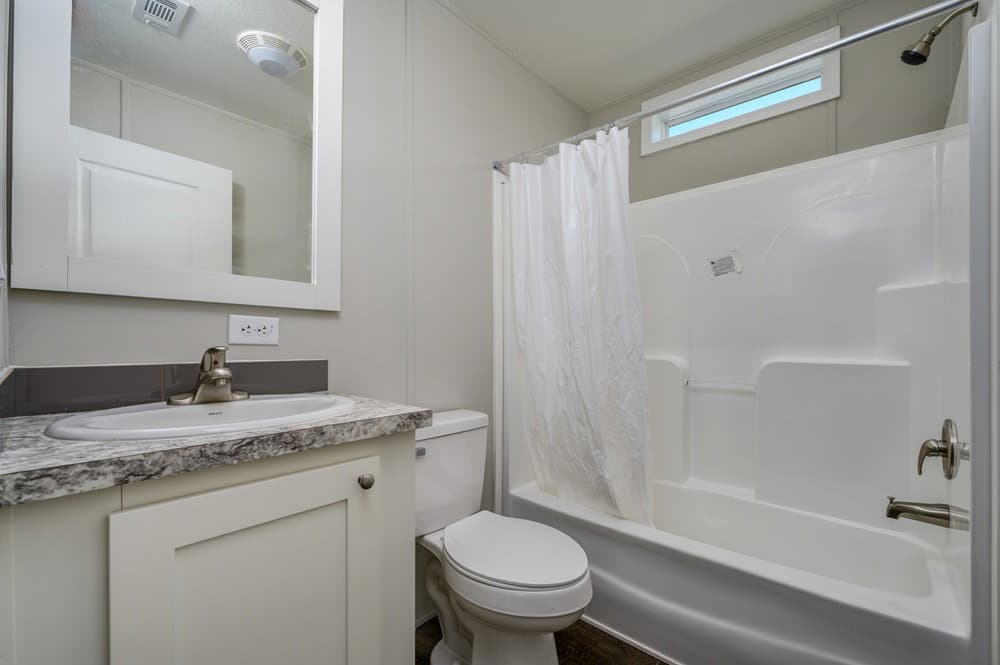 Stoneybrook bathroom home features